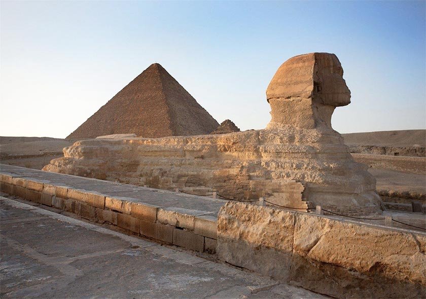 How to explore the Sphinx and Pyramids of Giza during a trip to Egypt