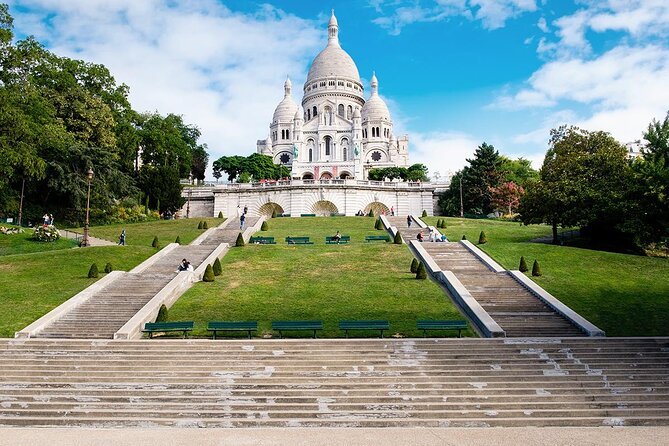 Scenic rooftop in Paris from the best viewpoints guide